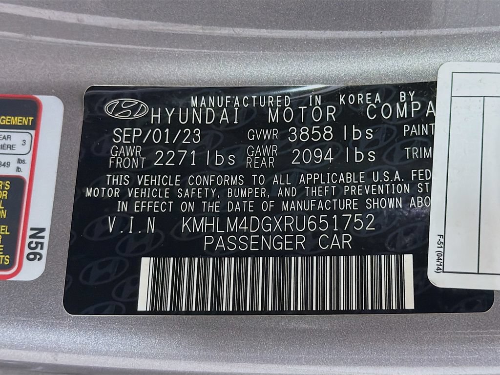 Used 2024 Hyundai Elantra SEL FWD image 30