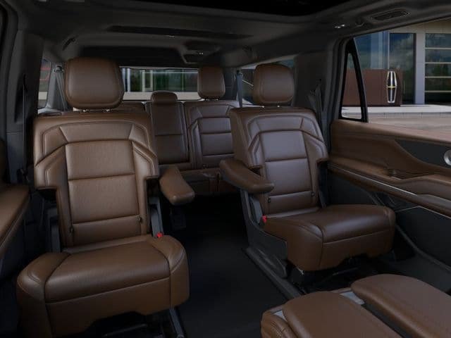 New 2026 Lincoln Navigator L Reserve AWD/4WD image 11