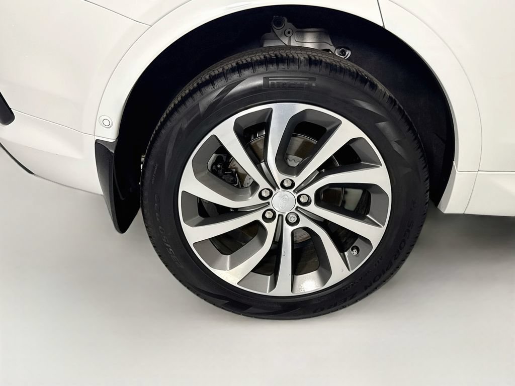 Certified 2025 Land Rover Discovery Sport S AWD/4WD image 33