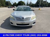 Used 2010 Toyota Camry FWD image 2