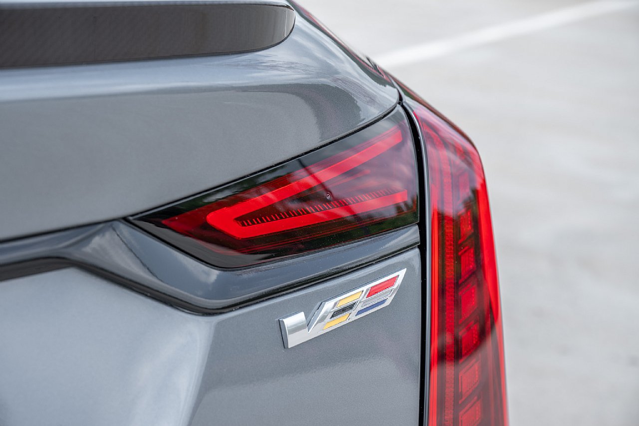 Used 2019 Cadillac CT6 V w/ Driver Assist Package AWD/4WD image 30