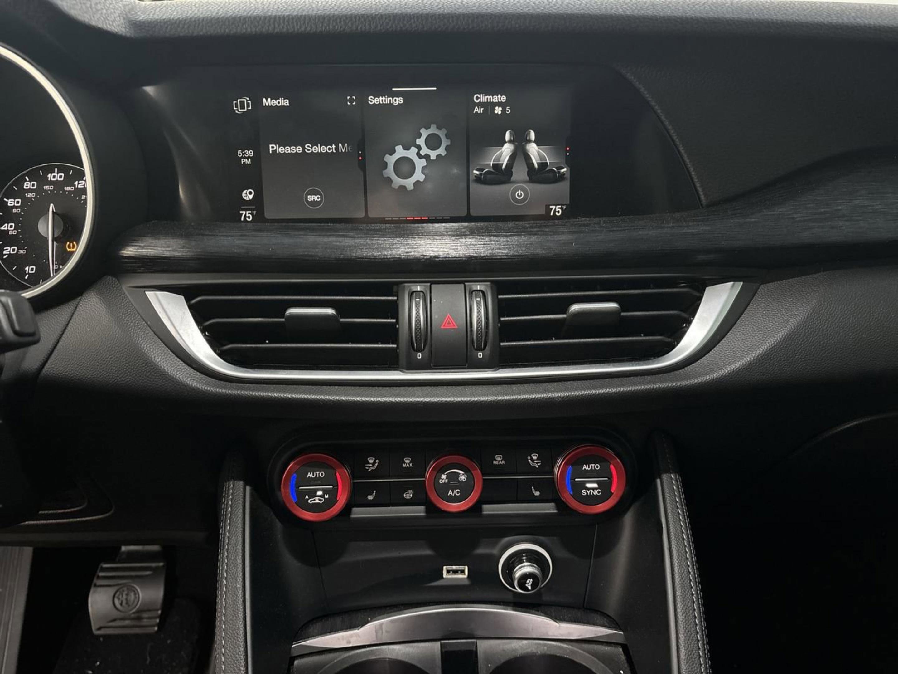 Used 2020 Alfa Romeo Stelvio Sport w/ Quick Order Package 22J Sport image 16