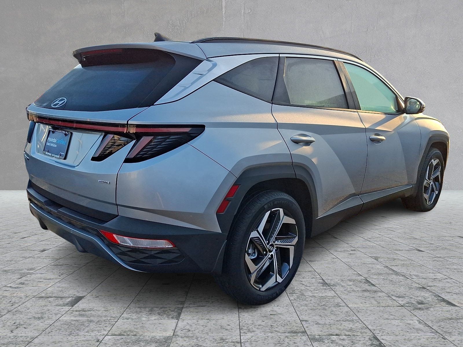 Certified 2023 Hyundai Tucson Limited AWD/4WD image 5