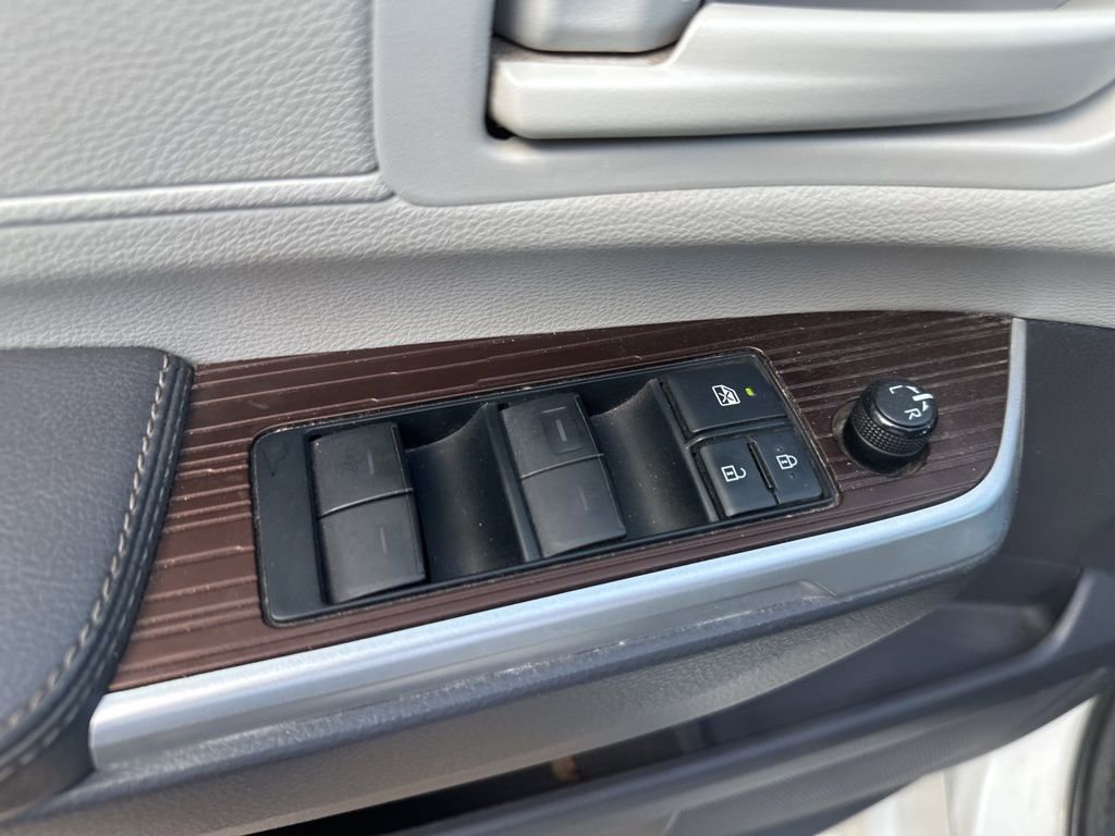 Used 2022 Toyota Sienna LE image 7