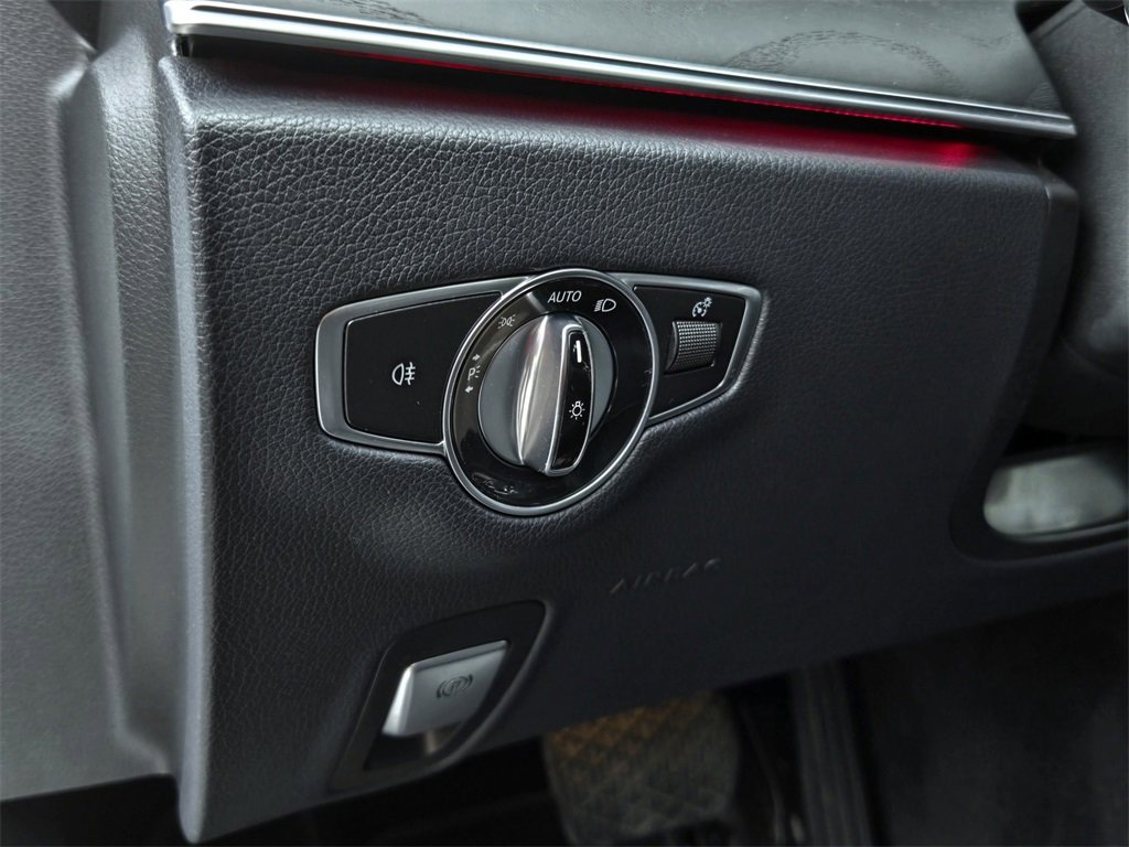 Used 2017 Mercedes-Benz E 300 image 17