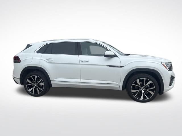 New 2026 Volkswagen Atlas Cross Sport SEL Premium R-Line image 2