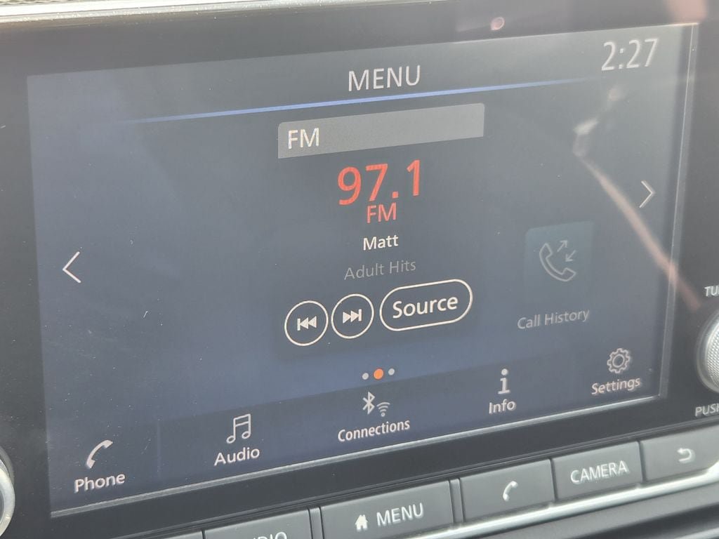 Used 2025 Nissan Altima 2.5 SV FWD image 17