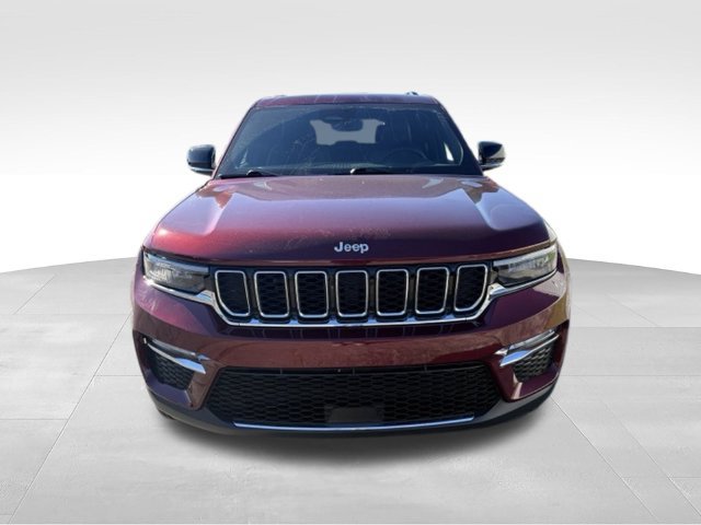 Used 2024 Jeep Grand Cherokee Limited w/ Trailer Tow Package AWD/4WD image 9