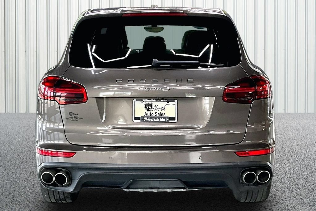 Used 2016 Porsche Cayenne S AWD/4WD image 5