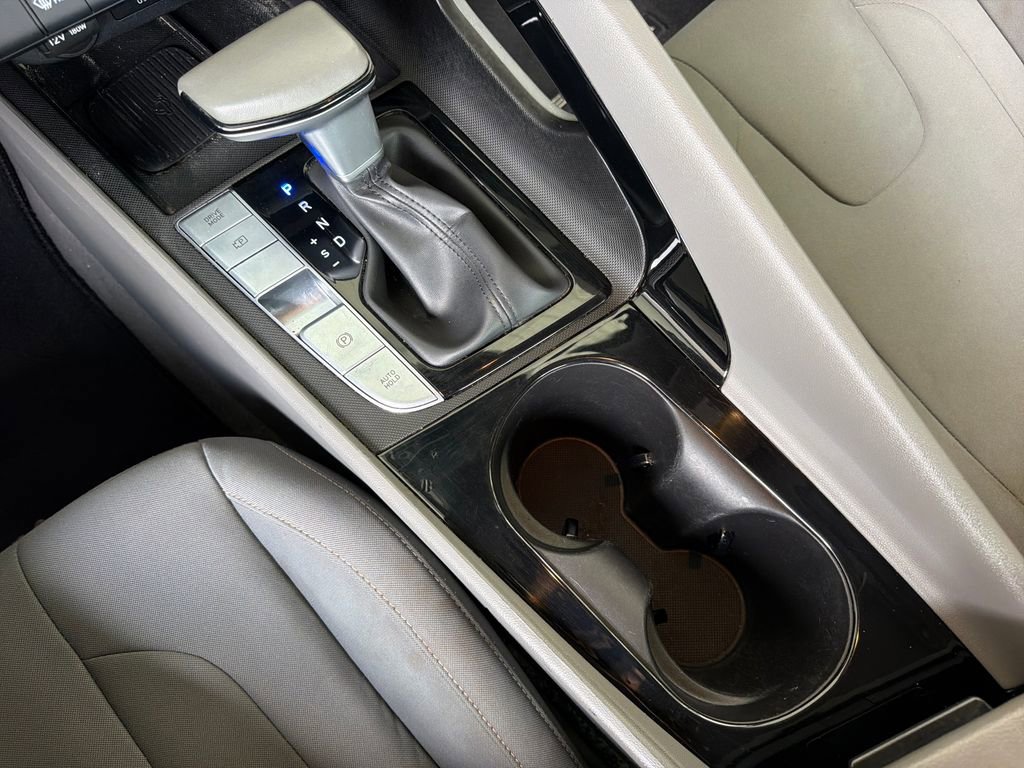 Used 2024 Hyundai Elantra SEL w/ Convenience Package FWD image 27