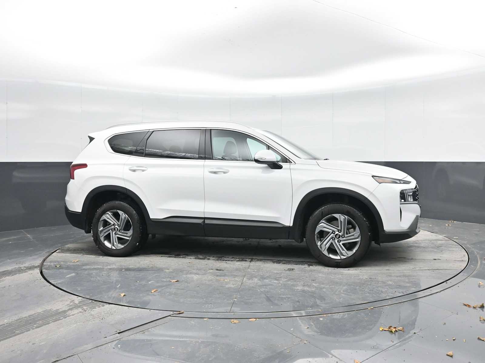Used 2023 Hyundai Santa Fe SEL image 8