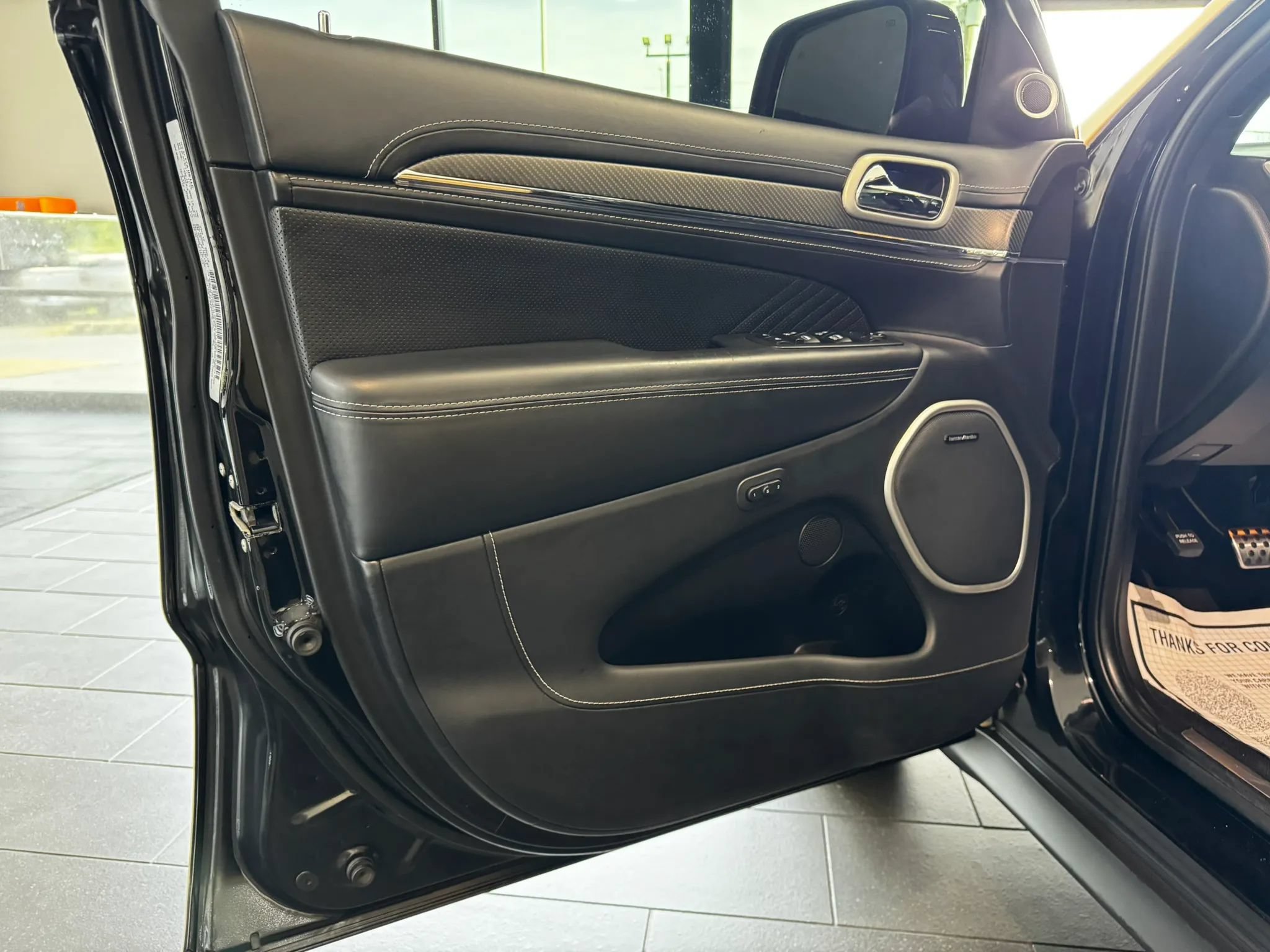 Used 2018 Jeep Grand Cherokee SRT AWD/4WD image 23