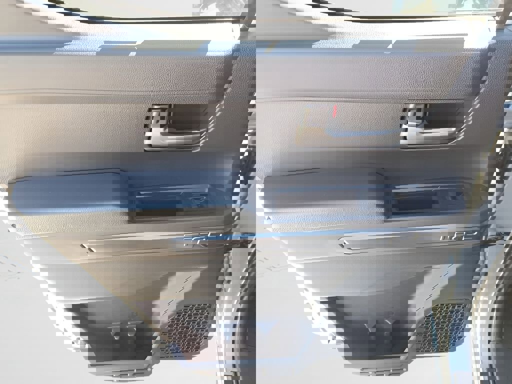 New 2025 Toyota Tacoma TRD Sport image 7