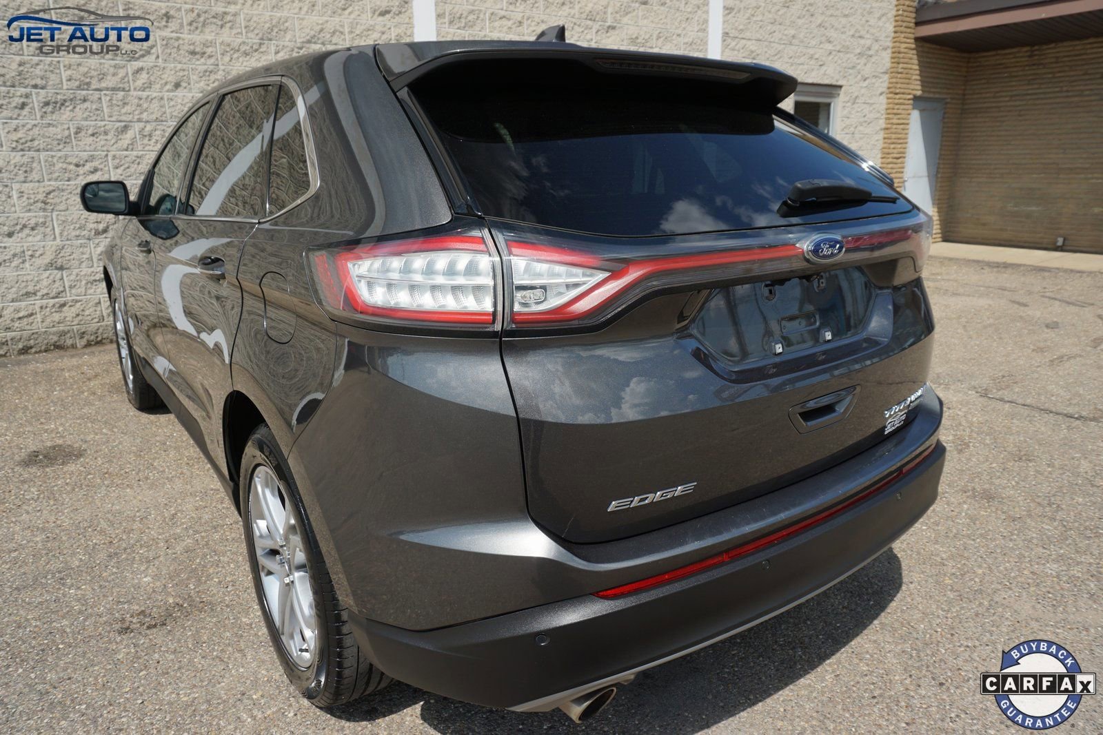 Used 2018 Ford Edge Titanium image 9