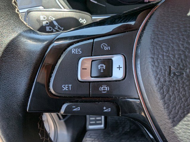 Used 2021 Volkswagen Tiguan SEL Premium R-Line AWD/4WD image 13