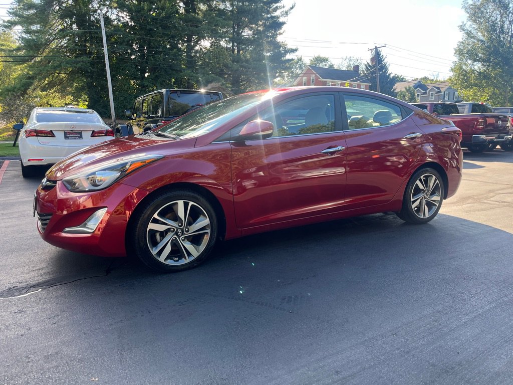 Used 2016 Hyundai Elantra Limited image 1