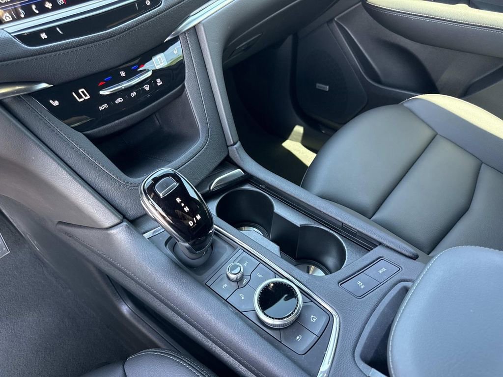Used 2024 Cadillac XT5 Luxury FWD image 26