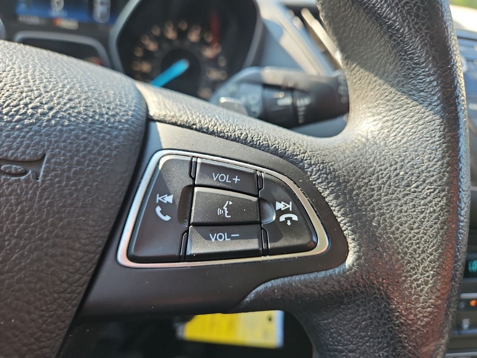Used 2017 Ford Escape SE AWD/4WD image 25