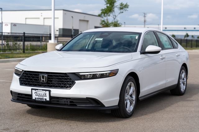 Used 2024 Honda Accord LX image 3