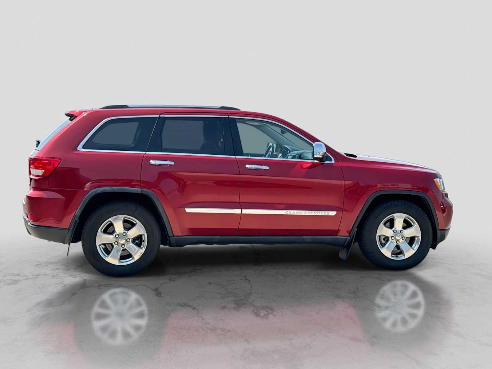 Used 2011 Jeep Grand Cherokee Limited AWD/4WD image 7