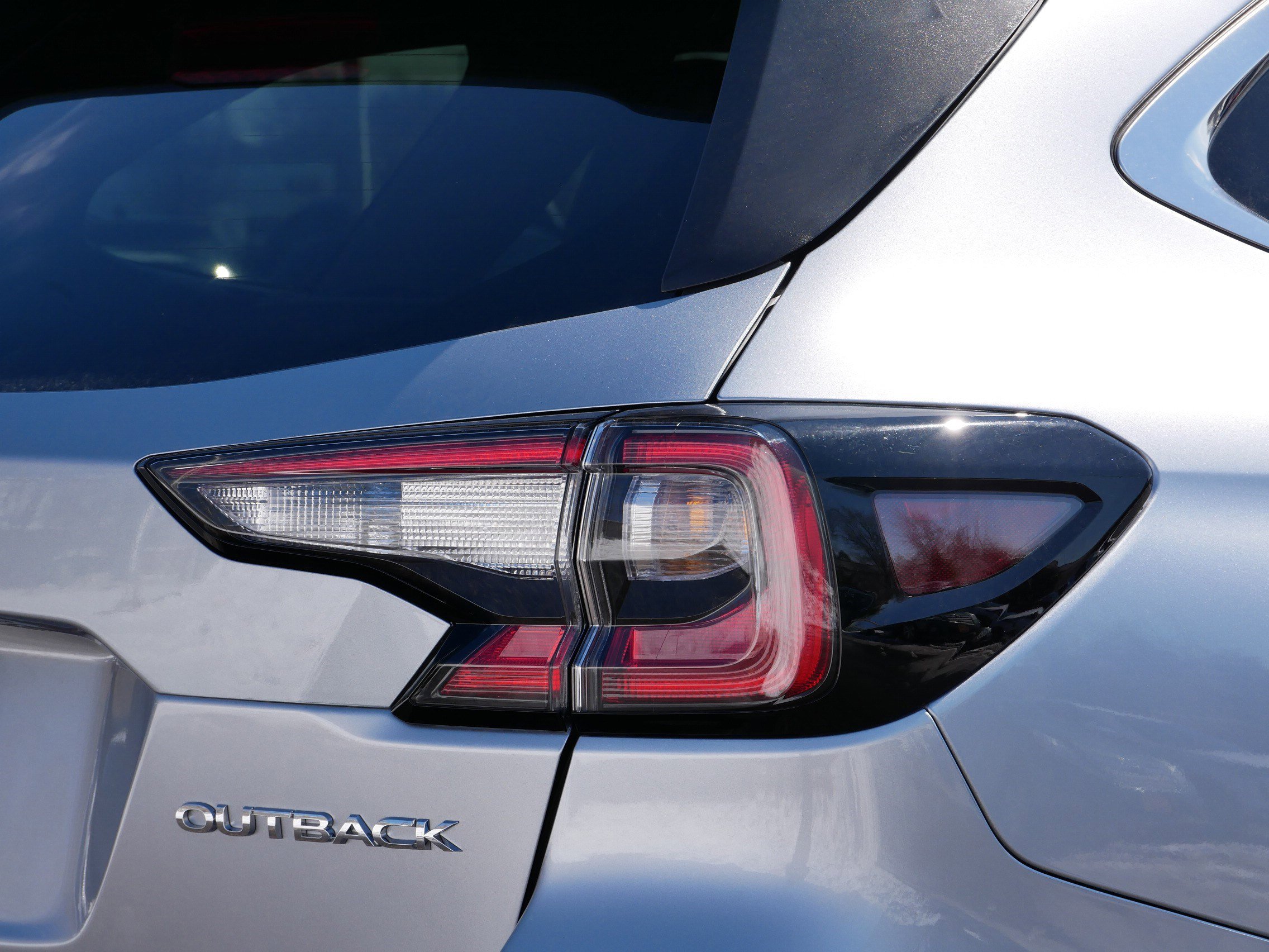 Certified 2025 Subaru Outback Limited image 17