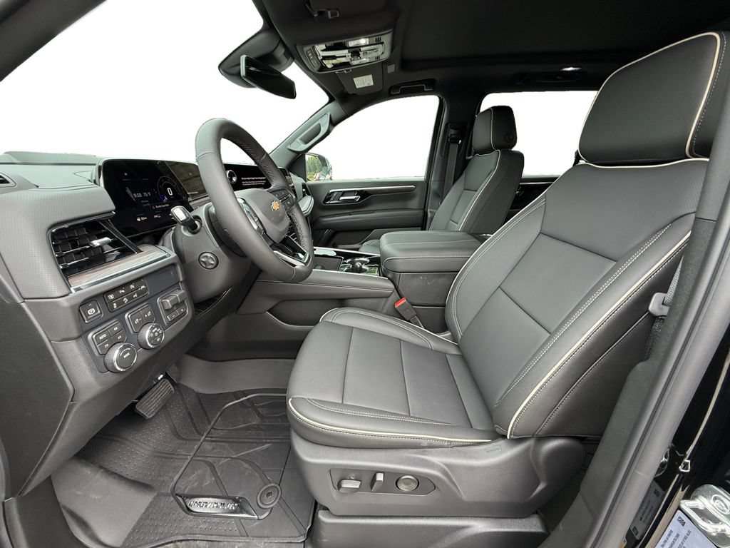 New 2026 Chevrolet Suburban Premier w/ Sun And Tow Package AWD/4WD image 9