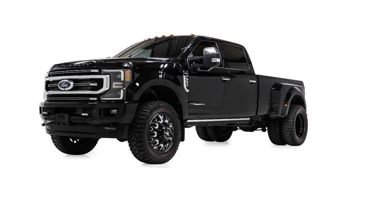 Used 2017 Ford F350 Platinum w/ Platinum Ultimate Package AWD/4WD image 2