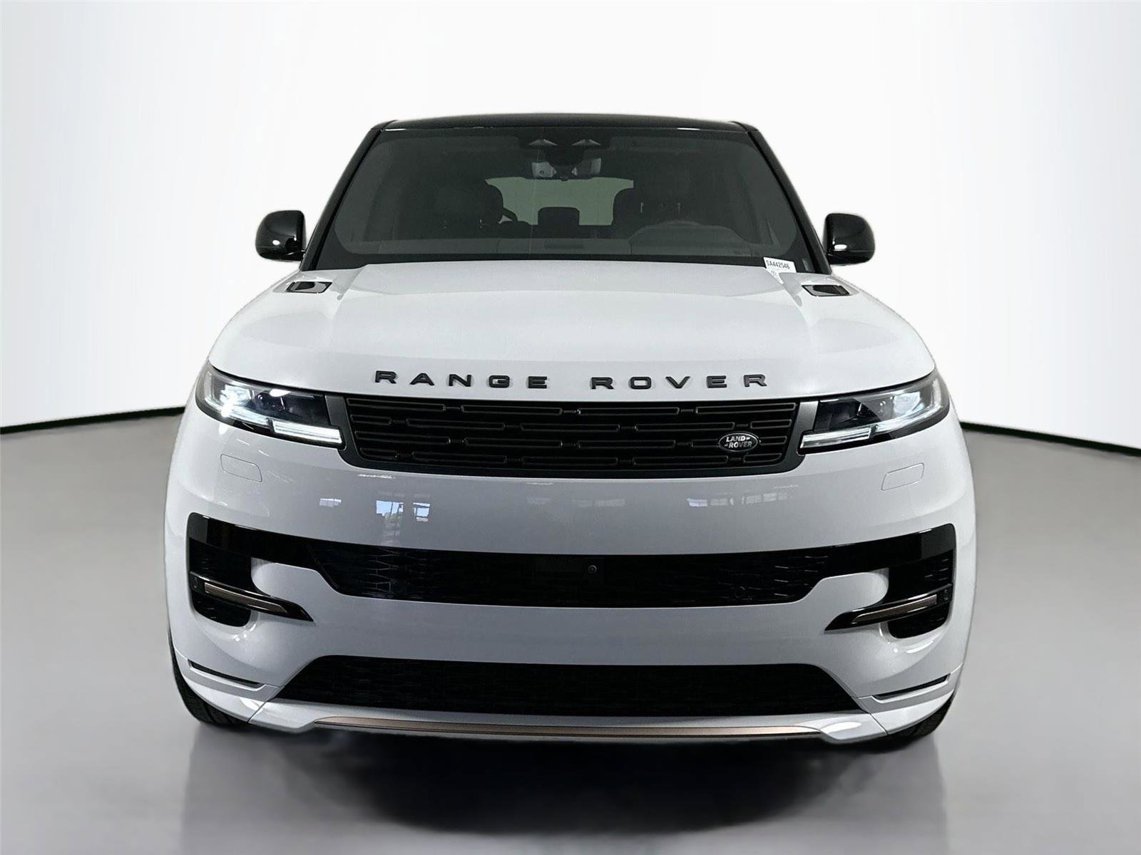 Certified 2025 Land Rover Range Rover Sport Dynamic SE AWD/4WD image 2