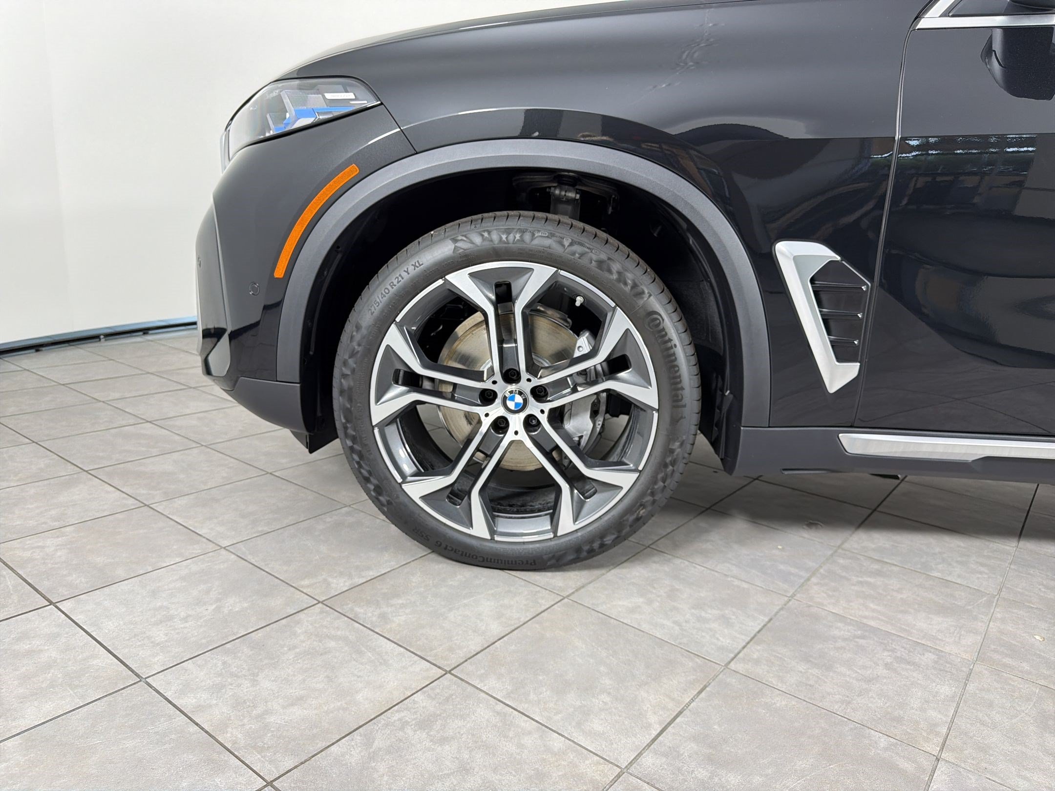 New 2026 BMW X5 xDrive40i w/ Climate Comfort Package AWD/4WD image 11