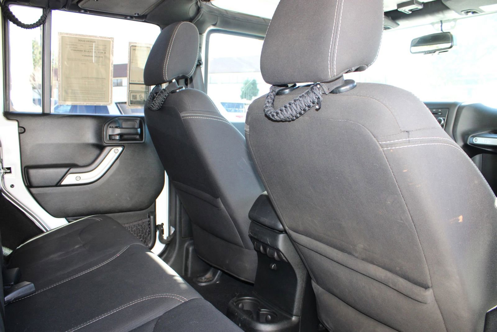 Used 2018 Jeep Wrangler Unlimited Sahara w/ Connectivity Group image 21