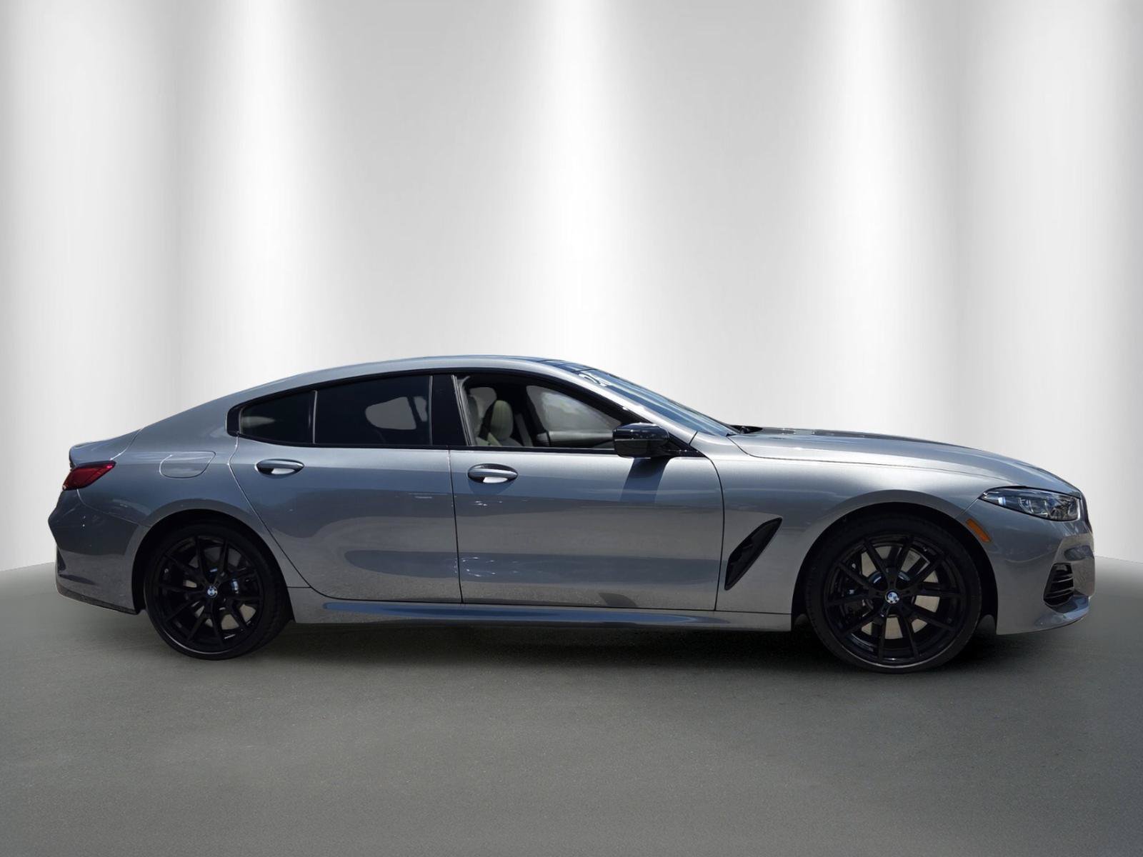 Used 2026 BMW M850i xDrive w/ M Sport Professional Package AWD/4WD image 8