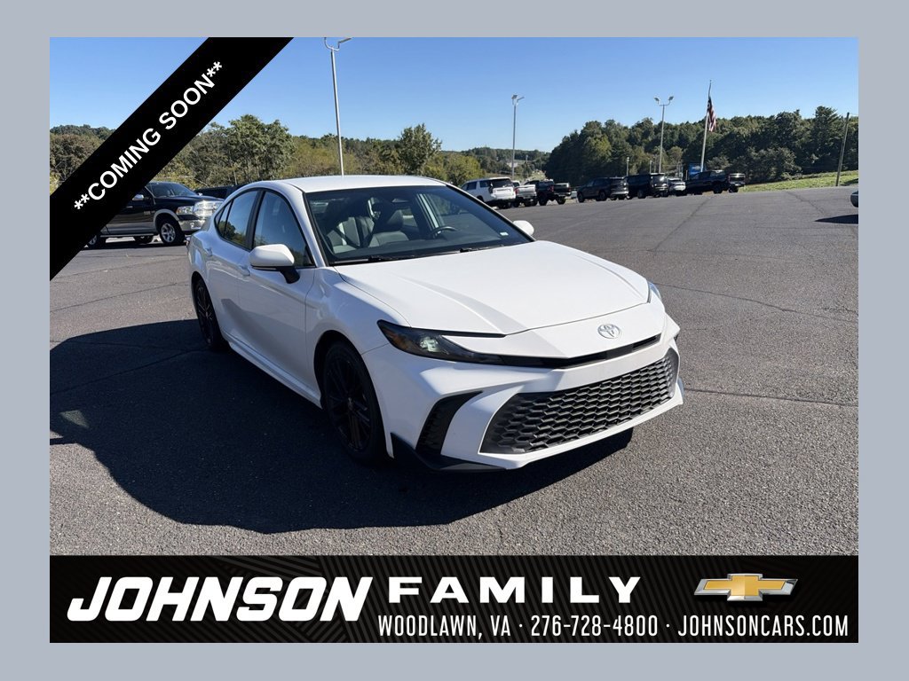 Used 2025 Toyota Camry SE