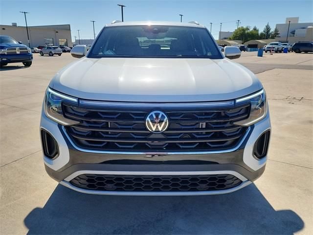 New 2026 Volkswagen Atlas Cross Sport SEL AWD/4WD image 9