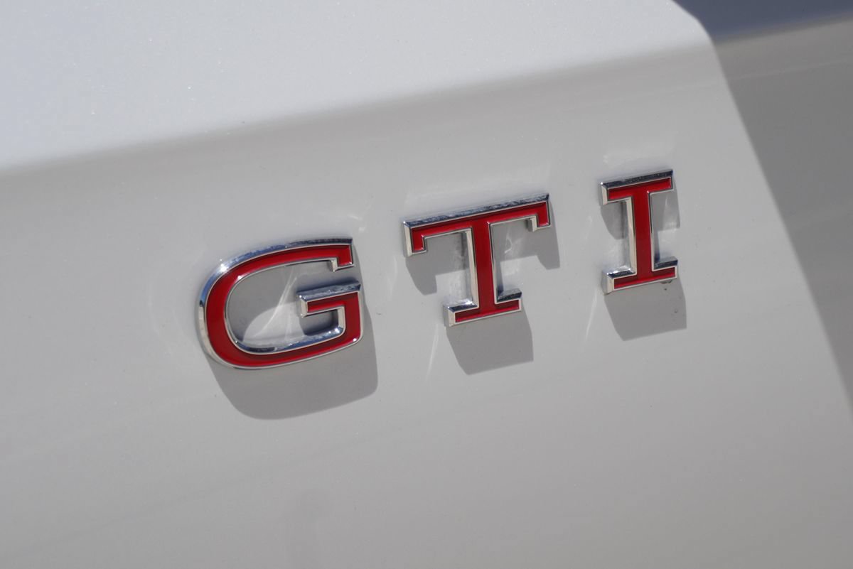 Used 2025 Volkswagen Golf S FWD image 5