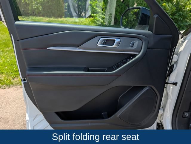 Used 2025 Ford Explorer ST-Line AWD/4WD image 38