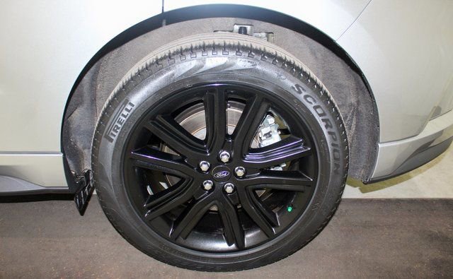 Used 2022 Ford Edge ST-Line image 21