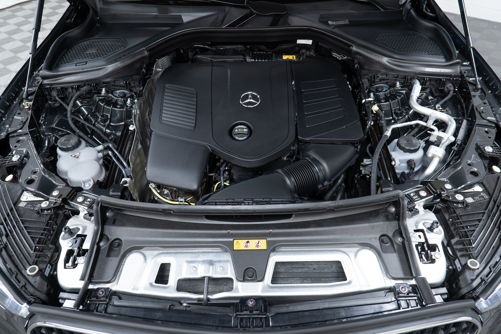 New 2026 Mercedes-Benz GLC 300 4MATIC image 9