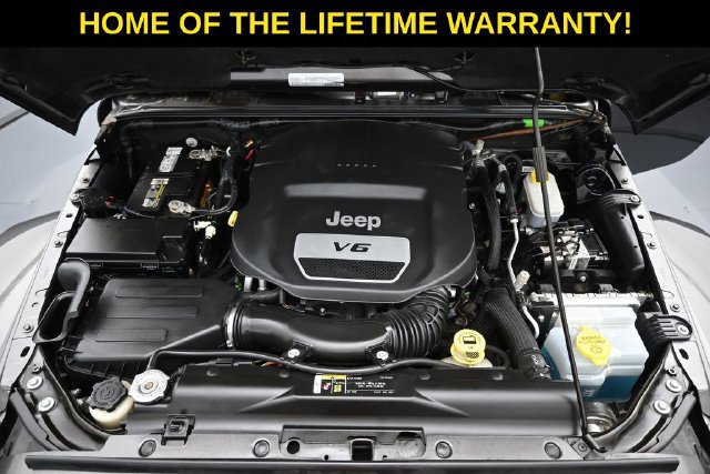 Used 2017 Jeep Wrangler Unlimited Sahara w/ Max Tow Package AWD/4WD image 47
