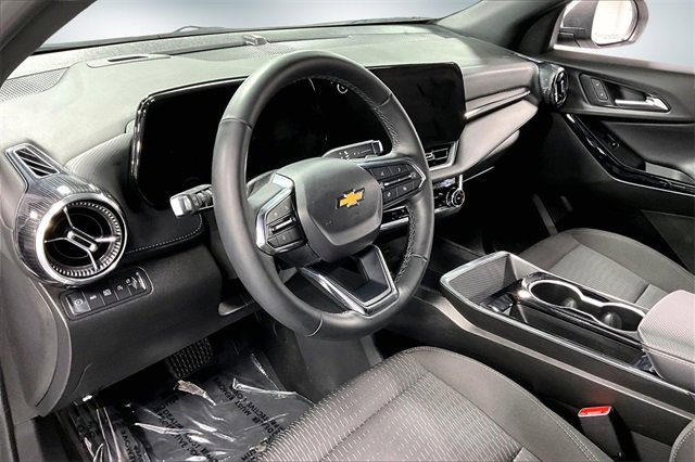 Used 2025 Chevrolet Equinox LT image 16