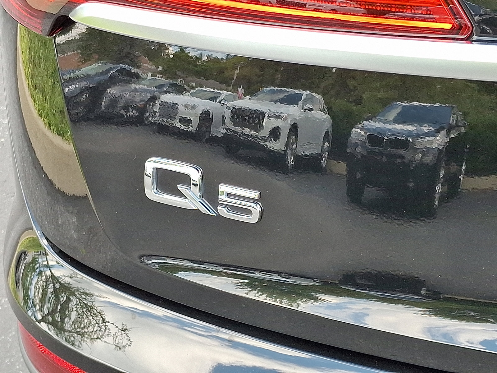 Certified 2024 Audi Q5 2.0T Premium Plus image 29