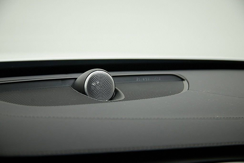 Certified 2024 Volvo XC90 T8 Ultimate w/ Protection Package image 15