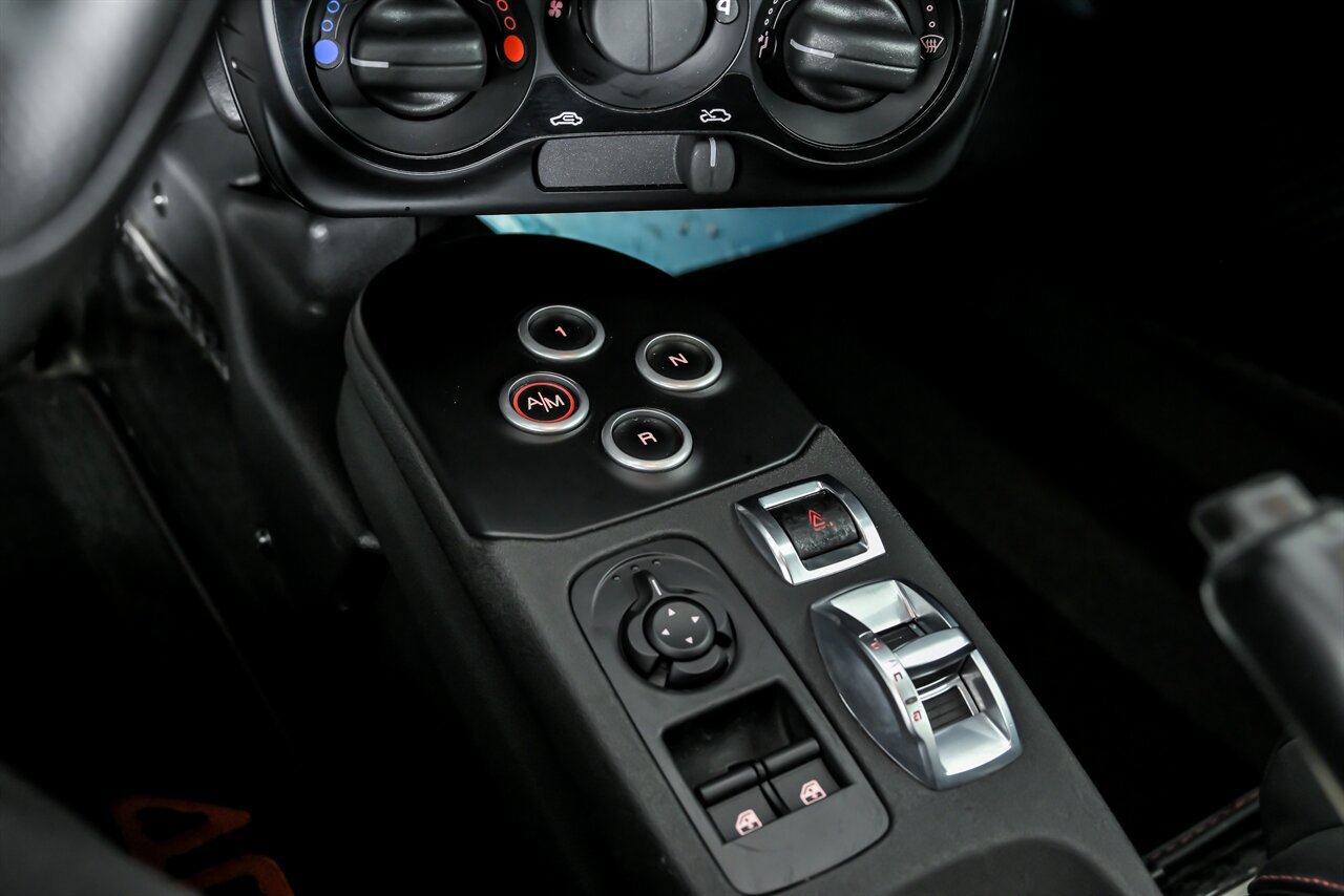 Used 2015 Alfa Romeo 4C Coupe w/ Leather Interior Group image 34