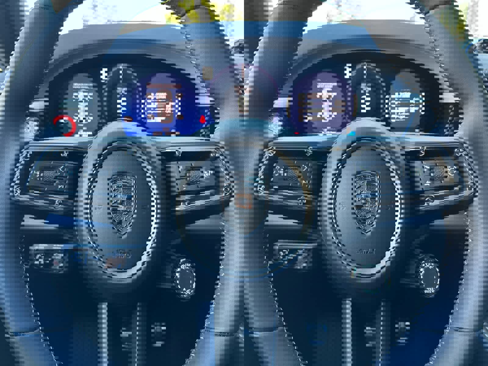 New 2025 Porsche Macan Turbo Electric image 27