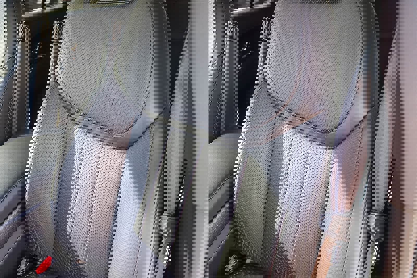 New 2026 Land Rover Range Rover SE image 23