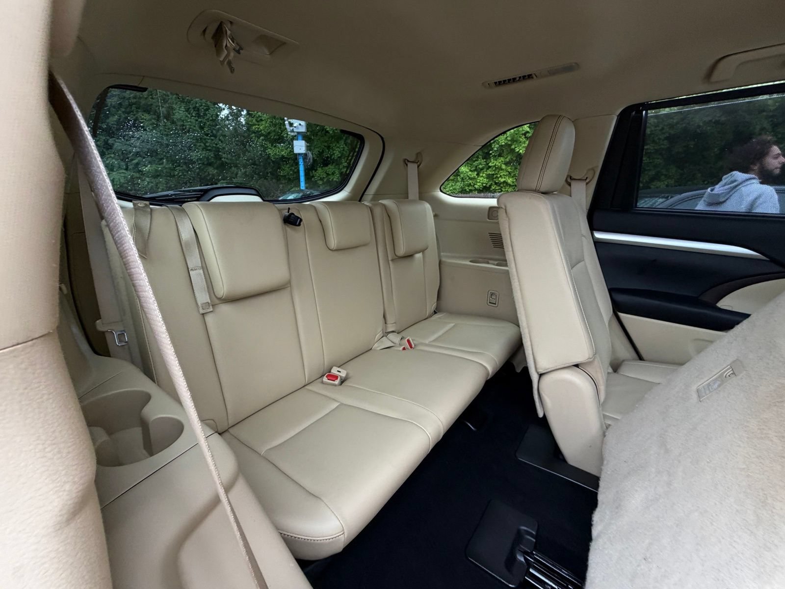Used 2019 Toyota Highlander XLE AWD/4WD image 20