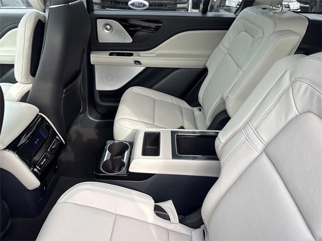 New 2026 Lincoln Aviator Reserve image 18
