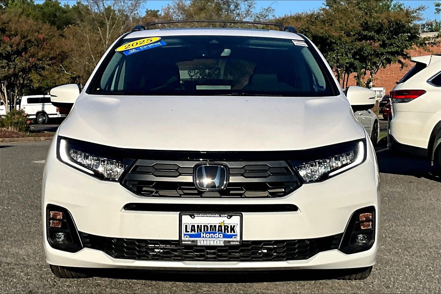 Certified 2025 Honda Odyssey EX-L image 3