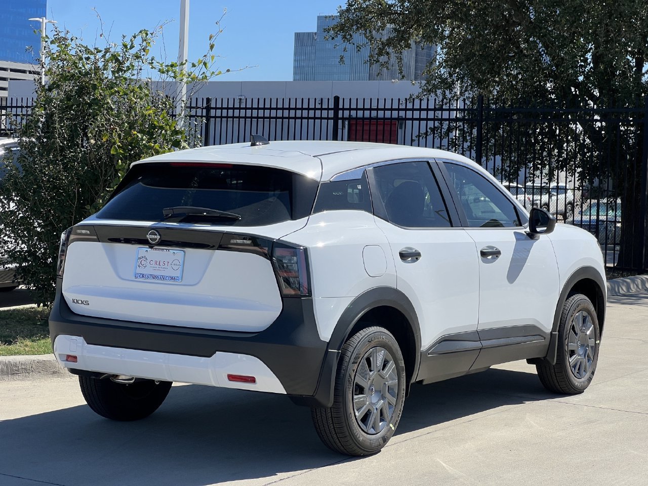 New 2027 Nissan Kicks S FWD image 4