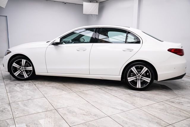 Used 2025 Mercedes-Benz C 300 4MATIC Sedan image 3