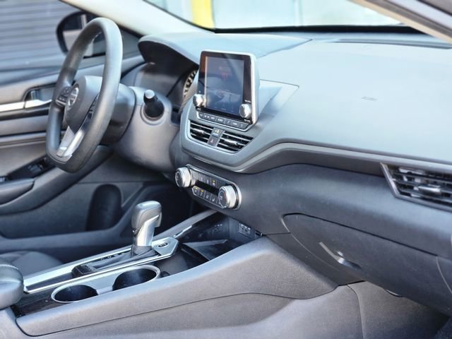 Certified 2021 Nissan Altima 2.5 SV image 14